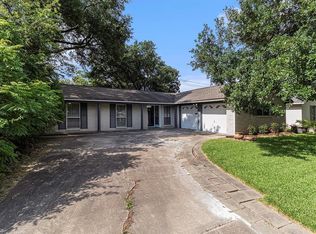 9327 Meadowbriar Ln, Houston, TX 77063