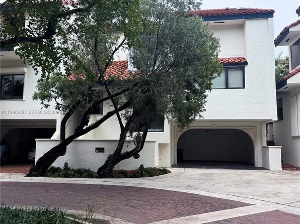 2000 S Bayshore Dr APT 13, Miami, FL 33133