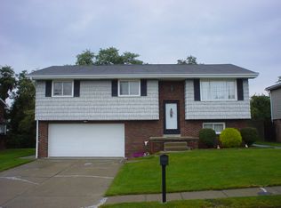 172 Mayfair St, Weirton, WV 26062