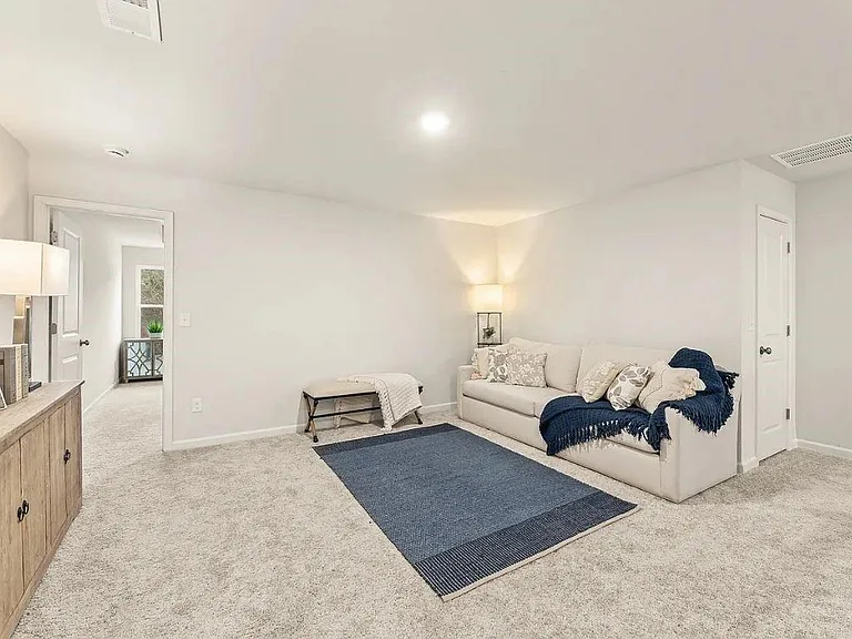 660 Point Place Dr — Photo 25