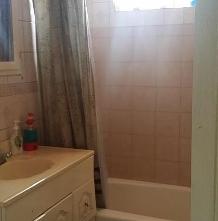 3rd image of 6733 Hannon St