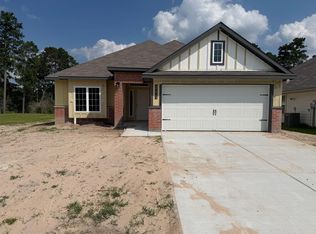 235 New Dawn Trl, Huntsville, TX 77320