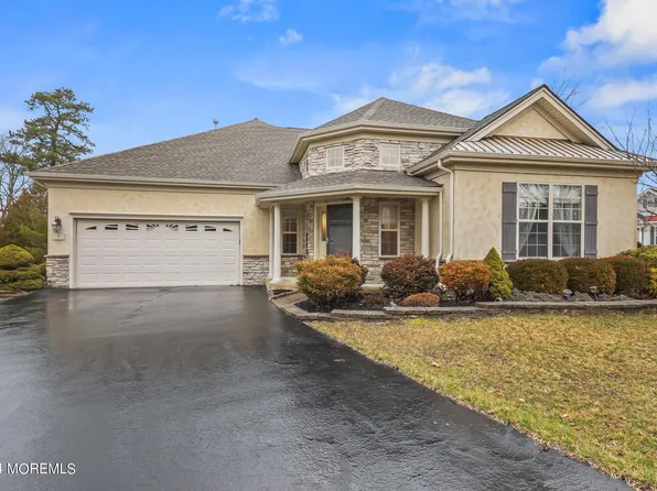 7 Mission Way, Barnegat, NJ 08005