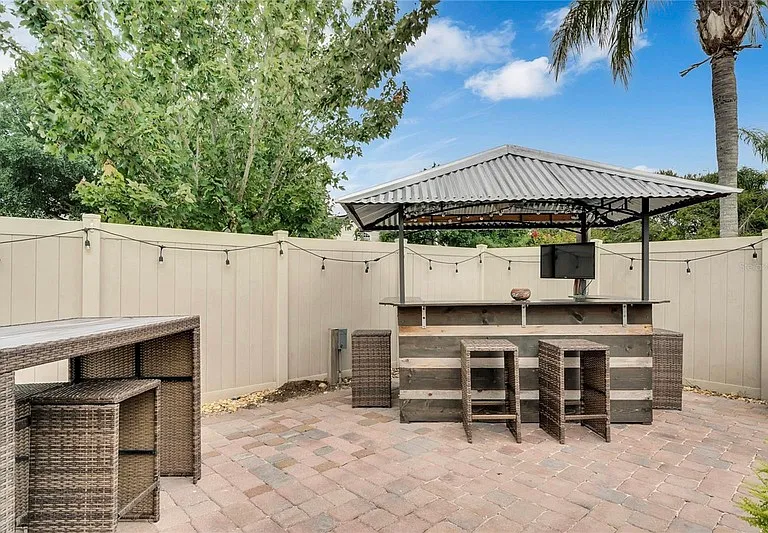 318 Clydesdale Cir — Photo 25