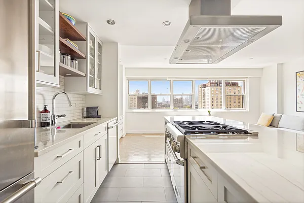 Rented by Corcoran | media 8