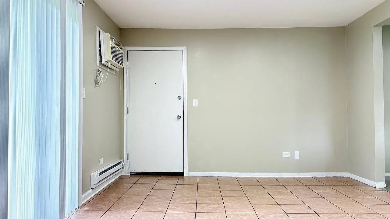 2 bed, 800 sqft, $1,599 — Photo 4