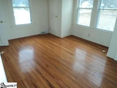 2nd image of 201 Heyward Ave