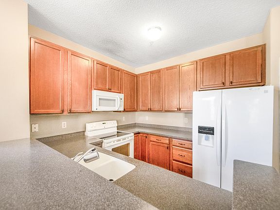 4th image of 7360 Bunker Lake Blvd NW