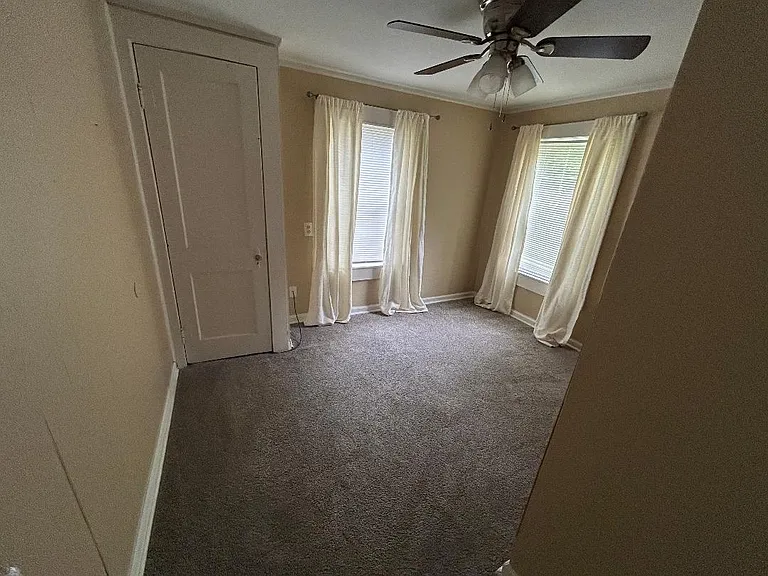 7895 Sallie Ave — Photo 4
