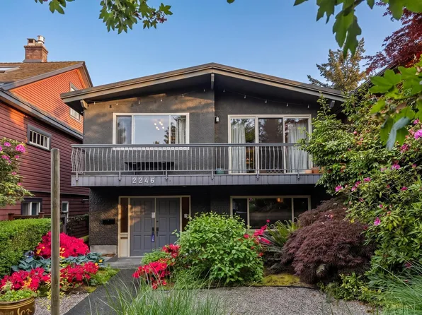 2246 Parker St, Vancouver, BC V5L 2L9