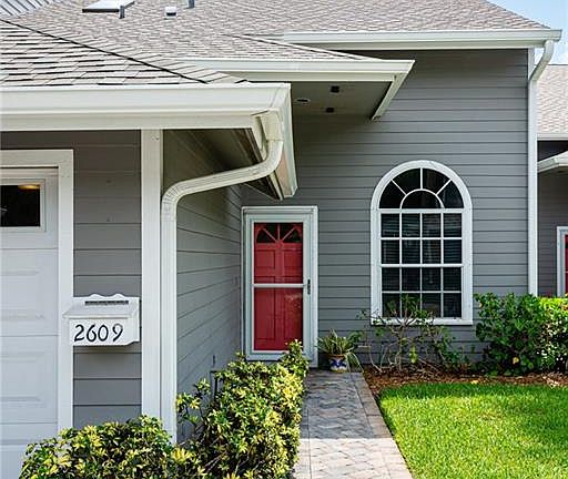 4th image of 2609 Ocean Dr