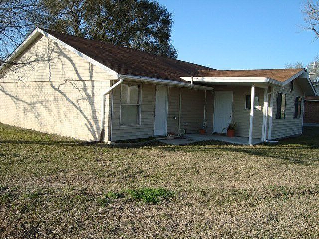 1st image of 509 River Oak Dr