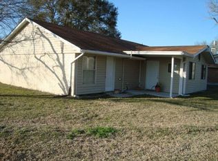 509 River Oak Dr, Seguin, TX 78155