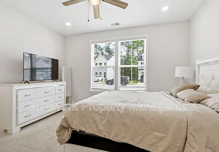 506 Green Fern Dr — Photo 27