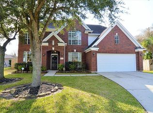 8202 Poplar Ct, Baytown, TX 77523