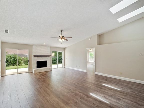 5th image of 4707 Doberman St