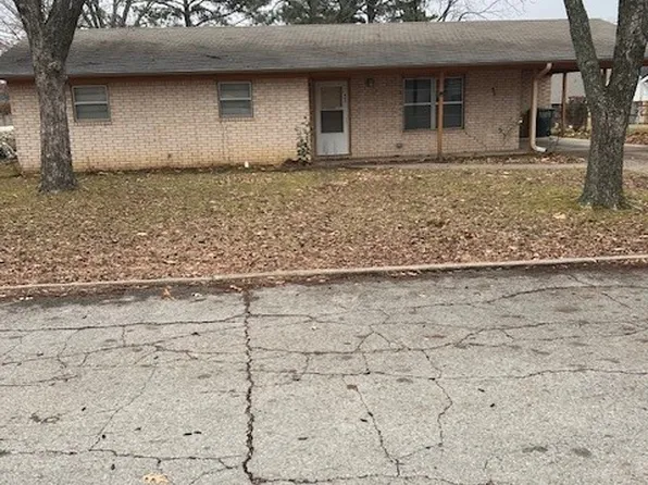 905 Sambo Dr, Madill, OK 73446