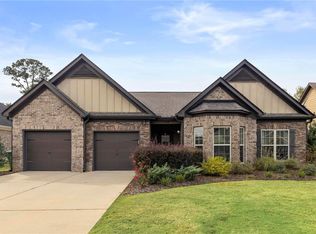1108 Northwick Ln, Opelika, AL 36801