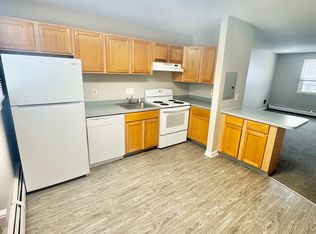 15 Bradford Dr #C, Greenfield, MA 01301