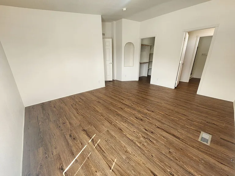 6603 Star Dune Ave — Photo 12