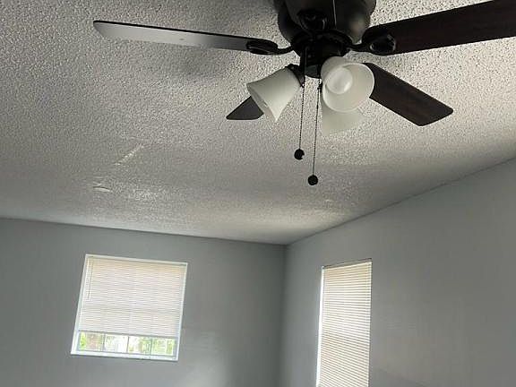 3rd image of 526 S Eola Dr