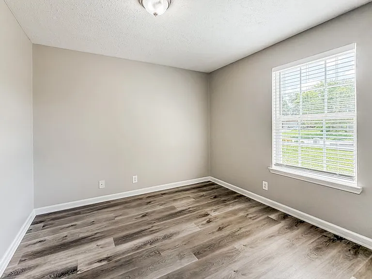 2116 Cason Trl — Photo 11