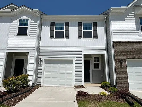 2047 Trailside Dr Photo 1