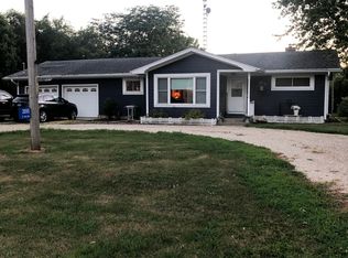 3895 E 7th Rd, Mendota, IL 61342