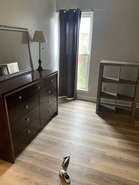 2 bed, 928 sqft, $1,350 — Photo 3