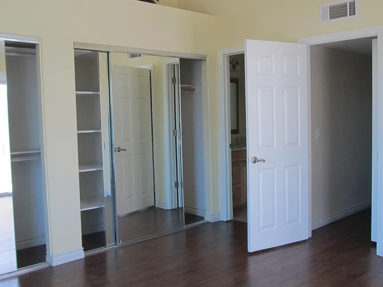 259 Donax Ave #H — Photo 6