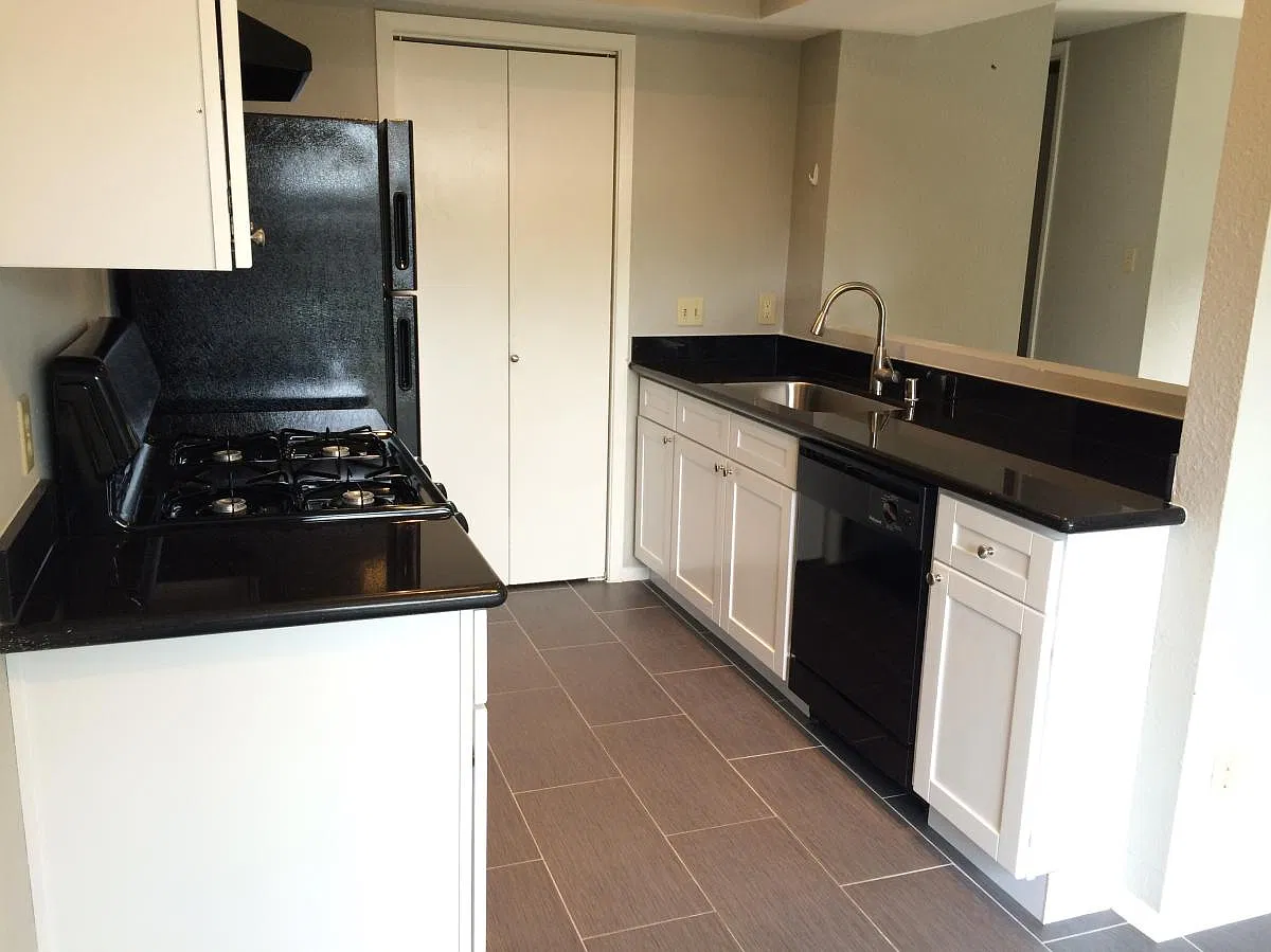 6003 Cougar Dr — Photo 1