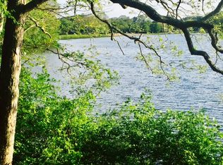 94 Lakeview Dr, Preston, CT 06365