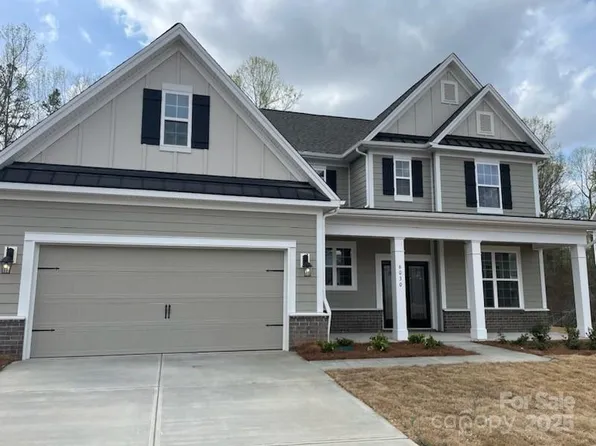 6030 Sylvan Dr, Denver, NC 28037