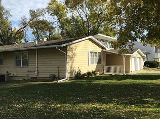 9508 Maple St, Omaha, NE 68134