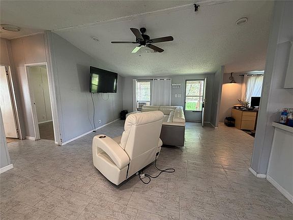 4th image of 17828 ALEXSON STREET