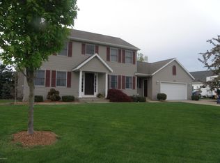 3537 Nobb Hill Dr, Hudsonville, MI 49426