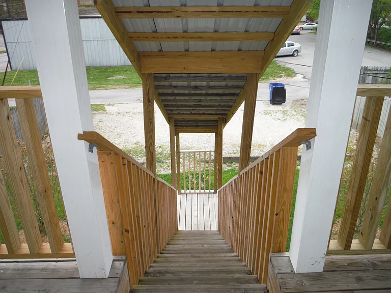 116 S G St #B — Photo 10