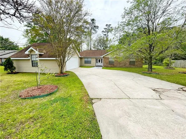 101 Herwig Bluff Rd, Slidell, LA 70461
