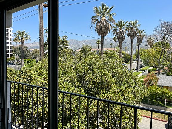 5th image of 470 E Angeleno Ave #301