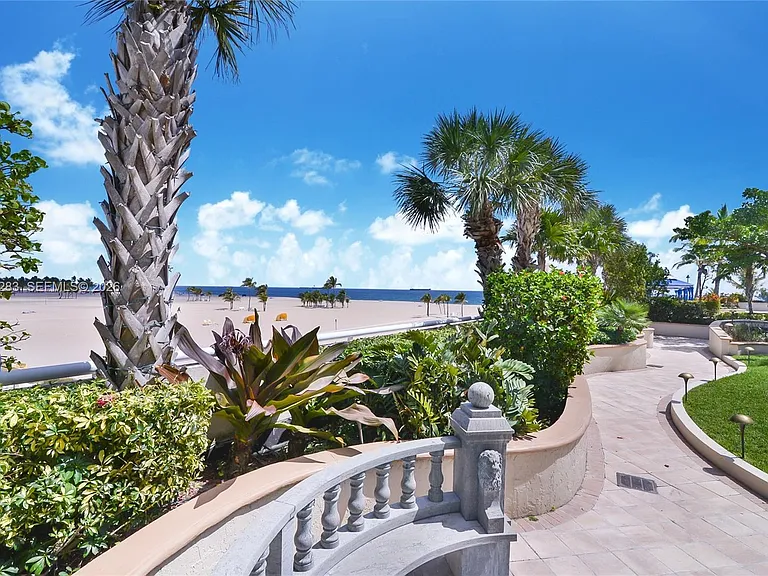 2100 S Ocean Ln #502 — Photo 32