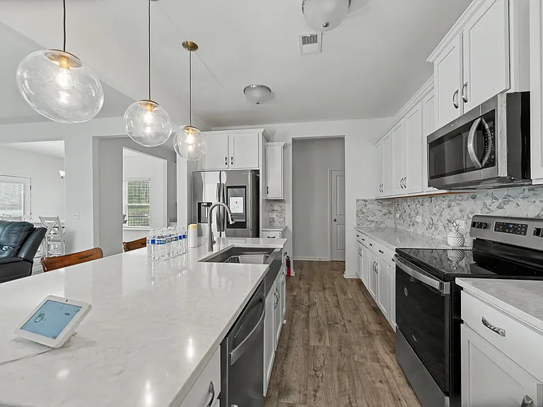 691 Snow Owl Dr — Photo 7