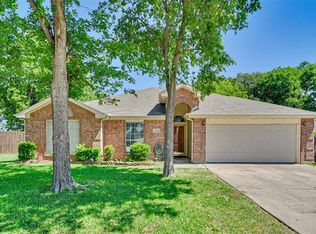1728 Sandalwood Dr, Grand Prairie, TX 75052