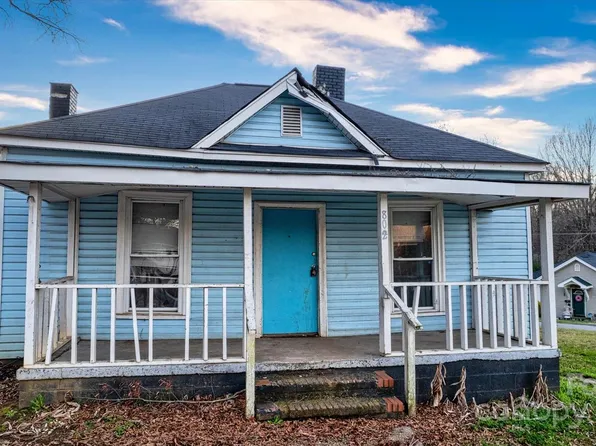 802 S Hoskins Rd, Charlotte, NC 28208