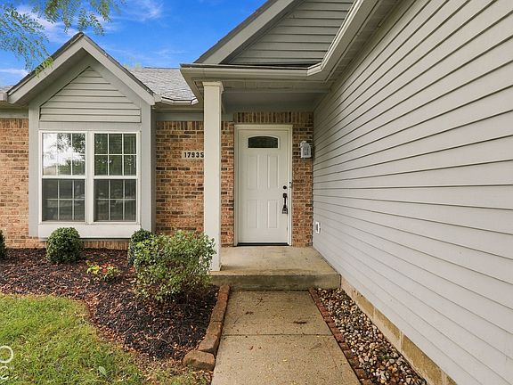 3rd image of 17935 Grassy Knoll Dr