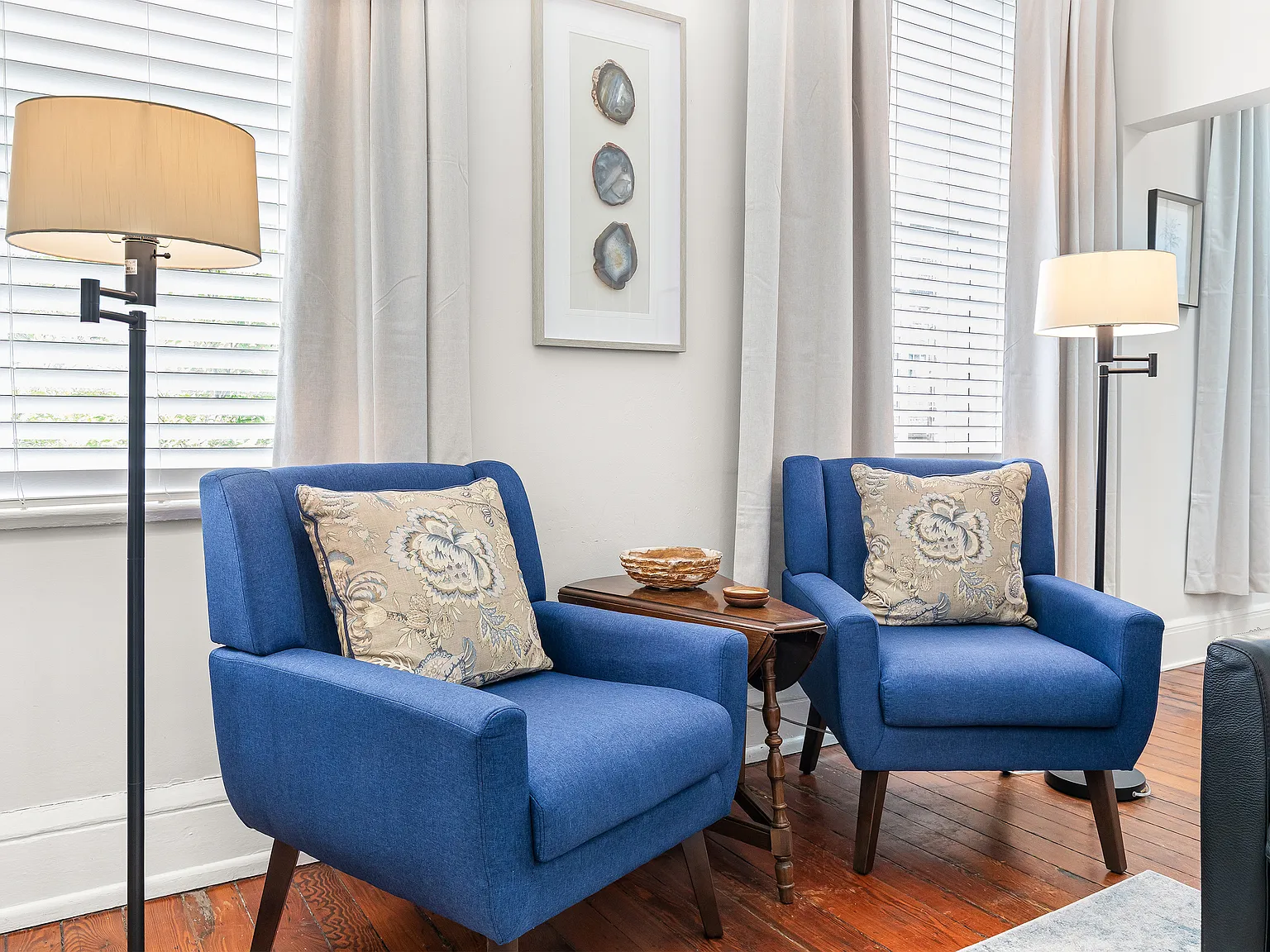 1 bed, 842 sqft, $2,800 — Photo 4