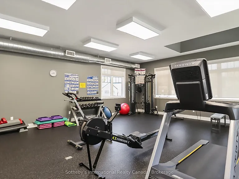 49 Silver Glen Blvd — Photo 40