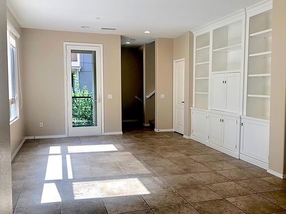 3rd image of 5404 W 149th Pl Unit 2