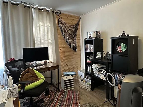 5th image of 195-195.5 N Lancaster St #2