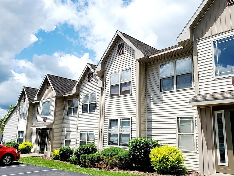 Willow Wood Apartment Homes — Photo 11