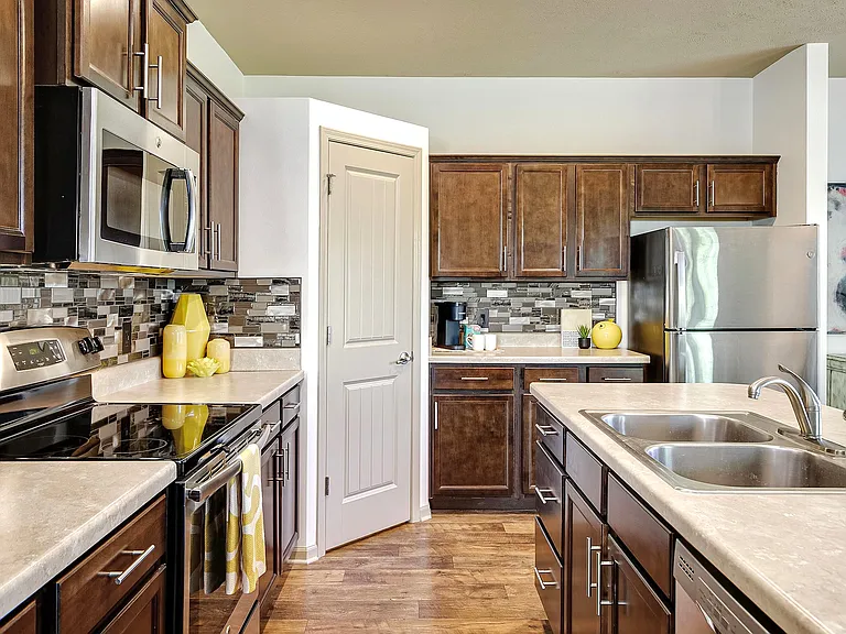 14213 Wood Valley Dr — Photo 15